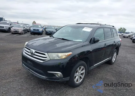 2012 Toyota Highlander Se V6 z USA, uszkodzony, nr VIN 5TDBK3EH5CS146771